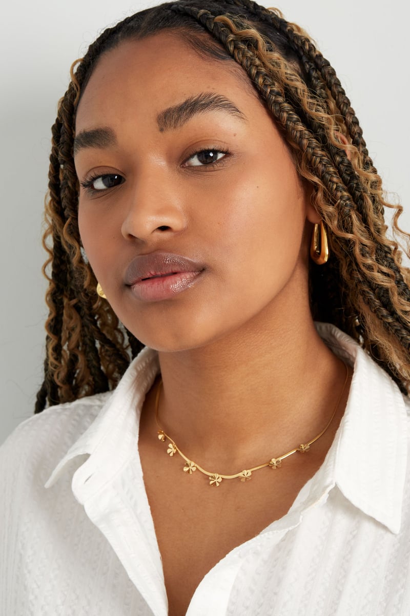 island flower necklace