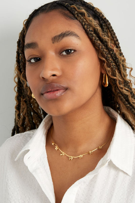 island flower necklace
