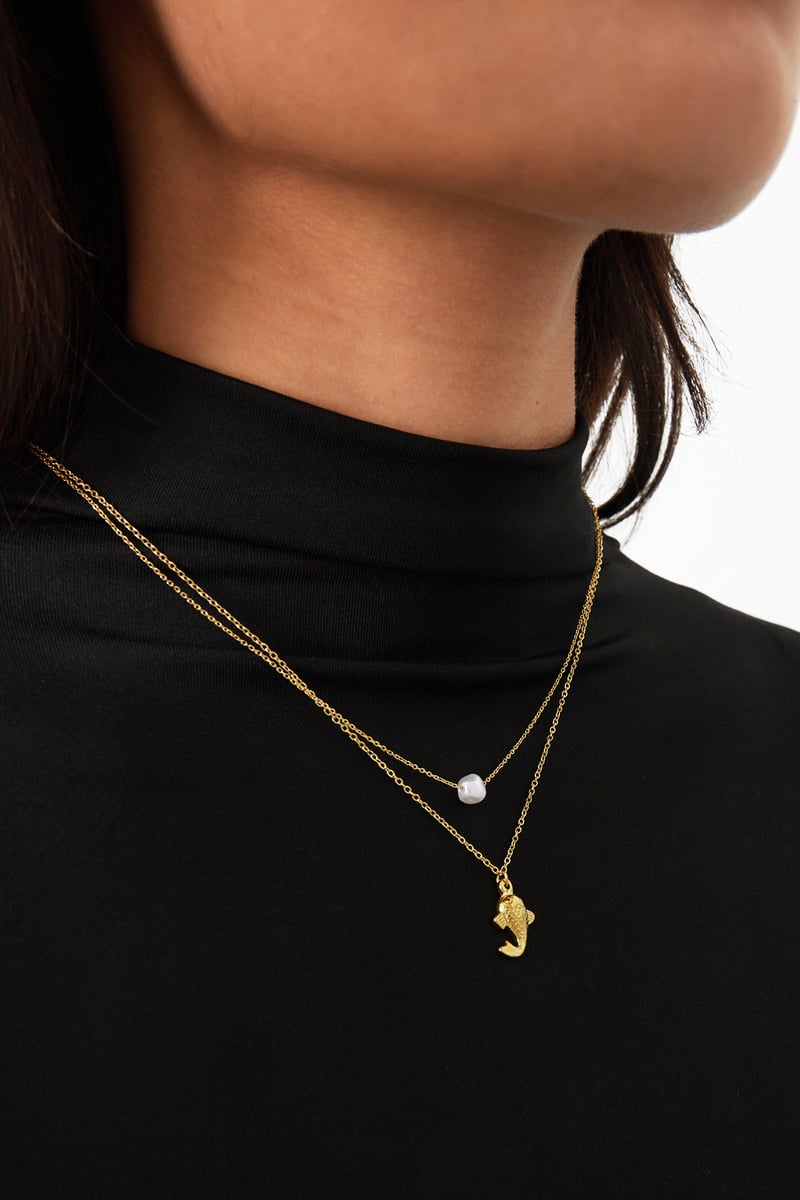 Fish and pearl Necklace