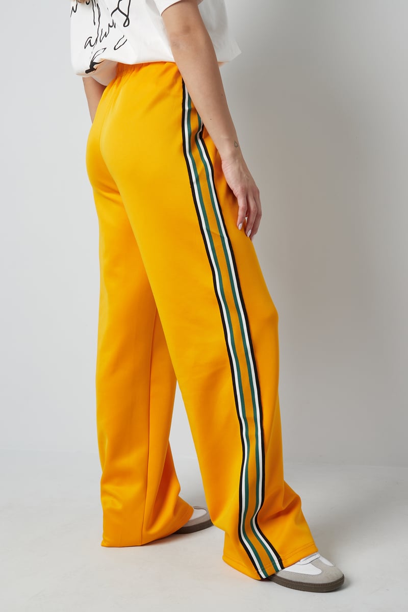 Striped must have pants - red S