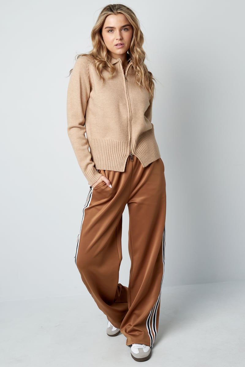 Striped must have pants - red S