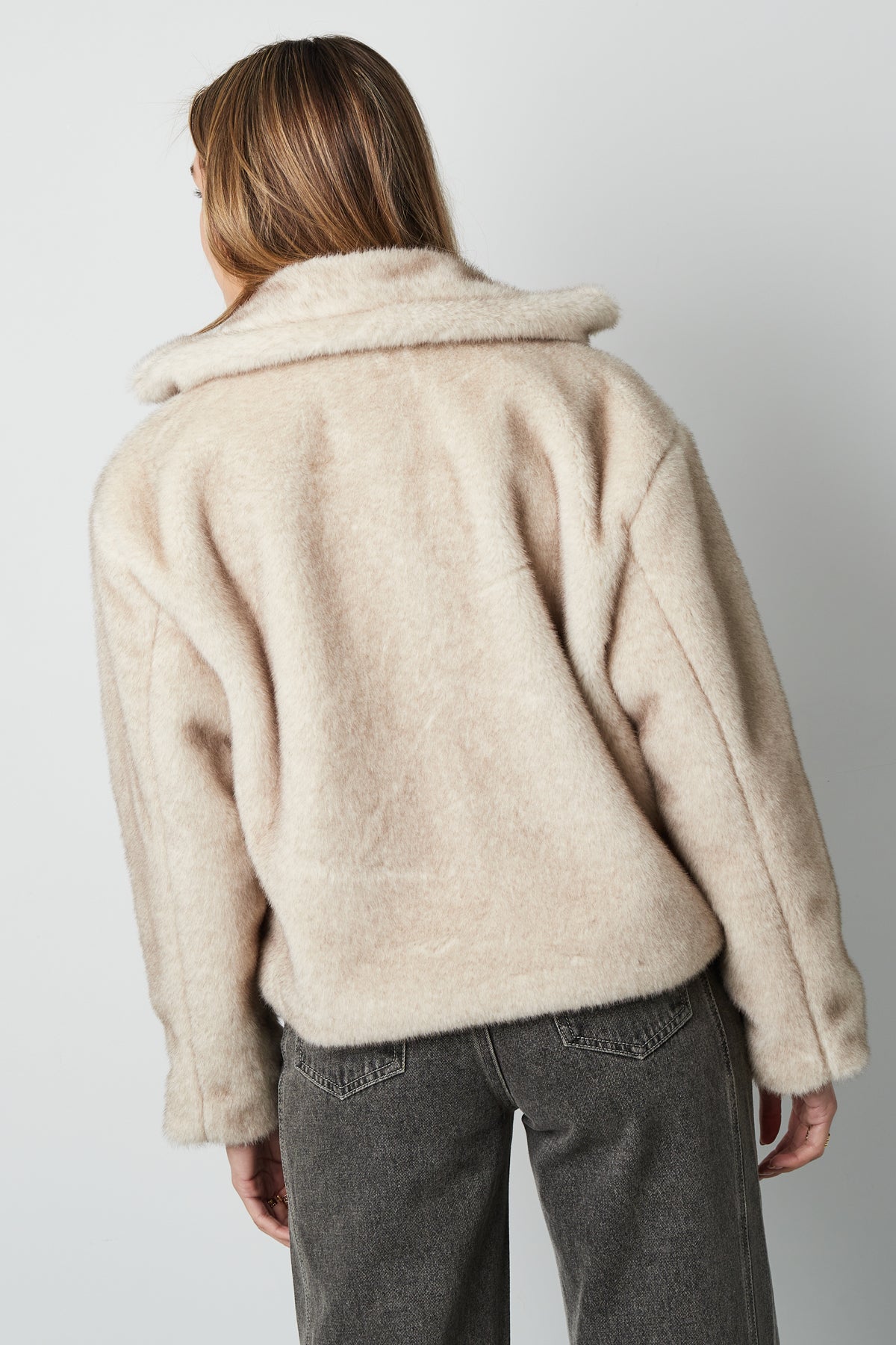 Fluffy basic coat
