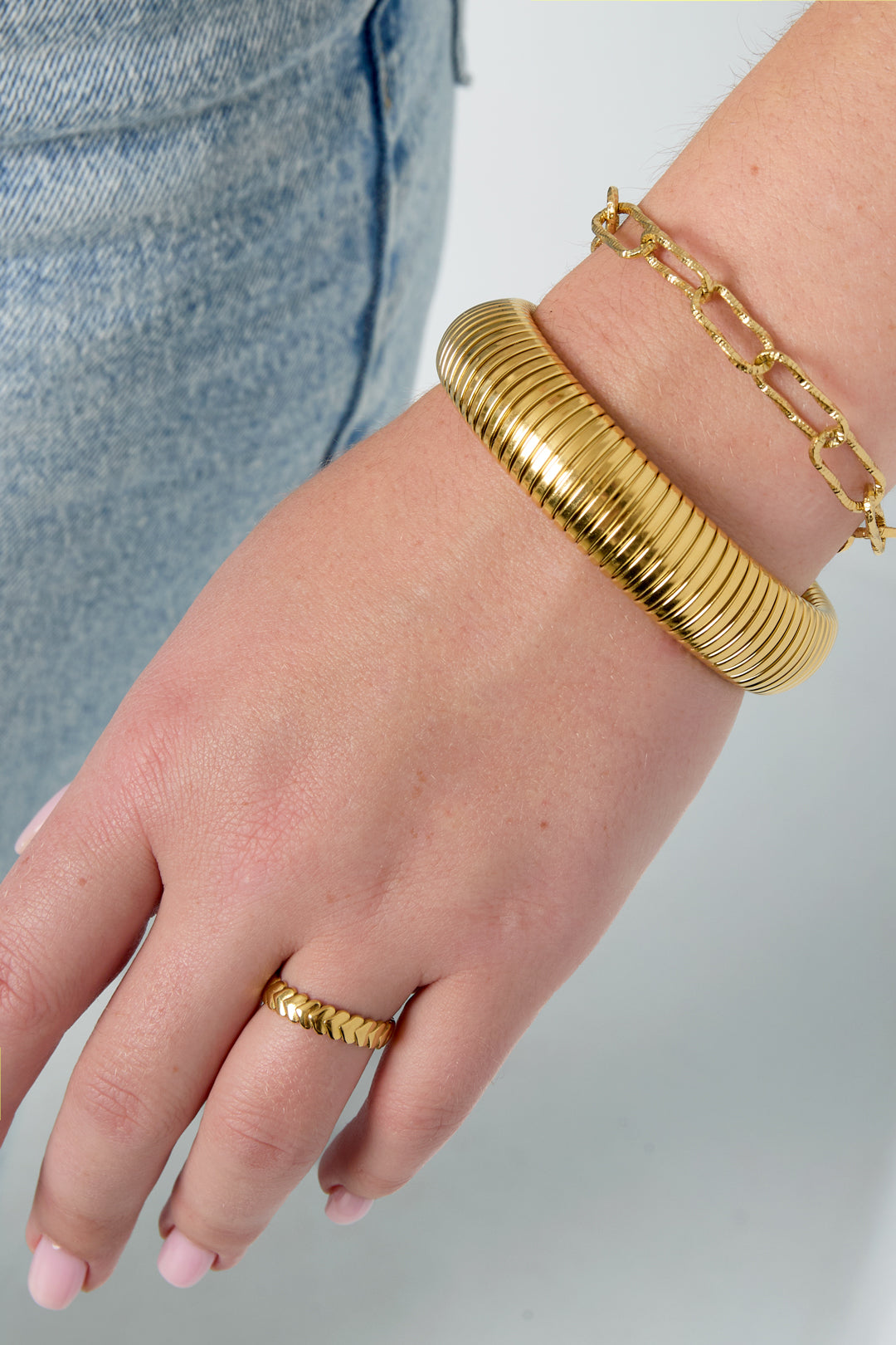 Bold and Trendy Bracelet 15 mm
