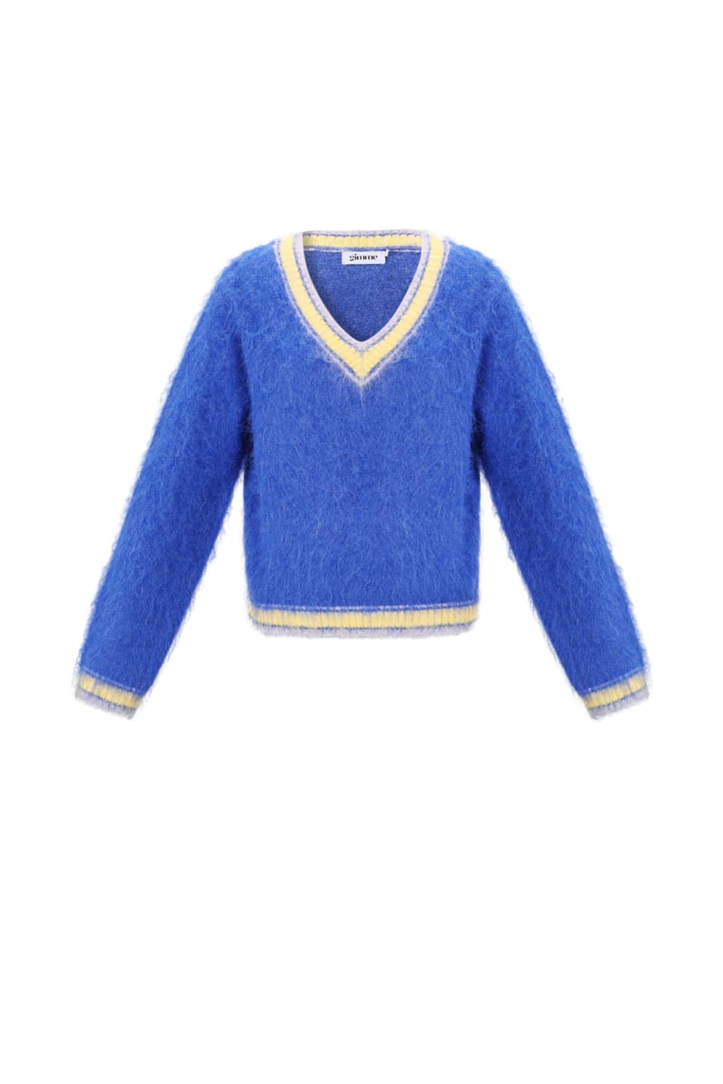 Sporty Knit V Neck